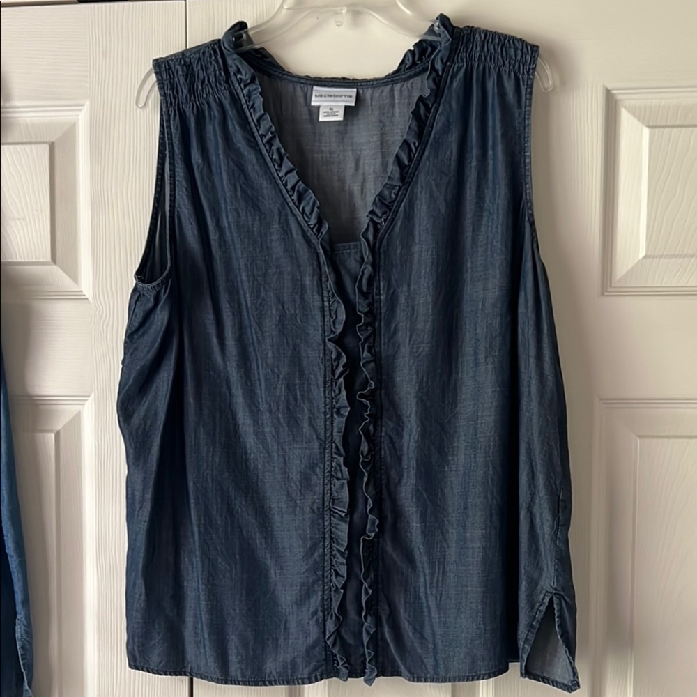 Liz Claiborne Blue Sleeveless Ruffled Blouse